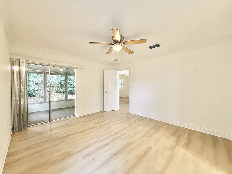 2869 Thistle Ct N — Photo 26