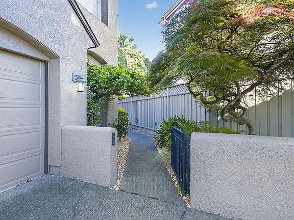 2nd image of 10 Makena Court