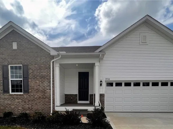 3936 Crest View Dr, Uniontown, OH 44685