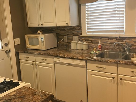 Kitchen. All appliances.
