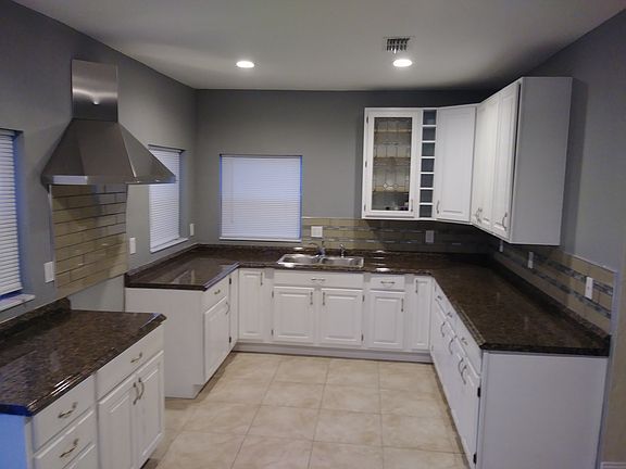 4th image of 15320 16th St
