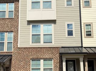 525 Portstewart Dr, Cary, NC 27519