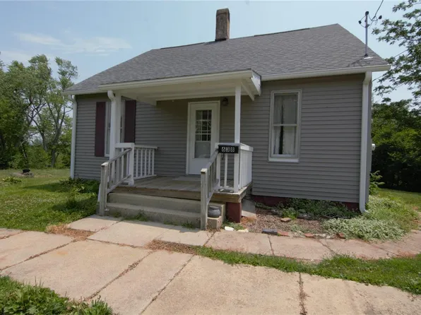 638 S 5th St, Vandalia, IL 62471
