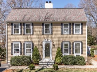 17 Gardner St, Groveland, MA 01834
