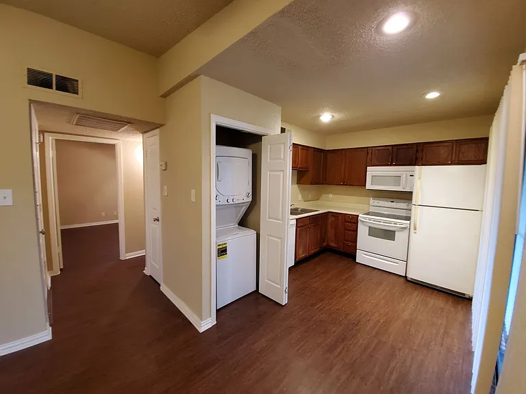 4748 Old Bent Tree Ln #308 — Photo 9