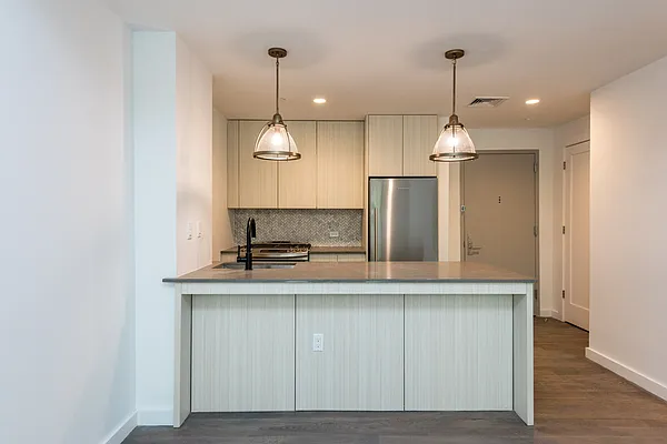 Rented by Nooklyn NYC LLC | media 7