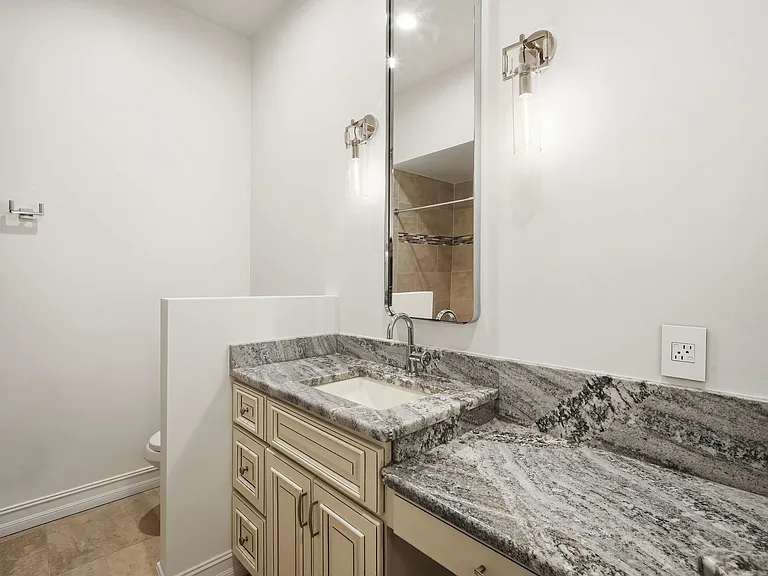 1465 Hillside Landing Dr — Photo 24