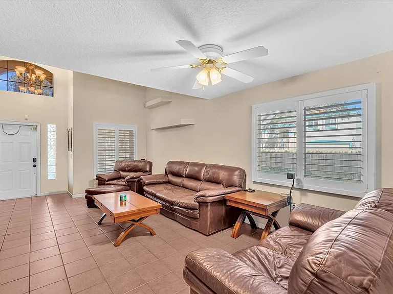 1449 Banyan Cir — Photo 9