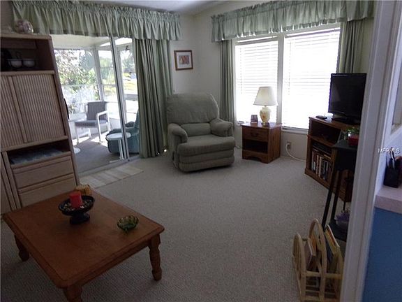 5th image of 8400 Kinglet Dr