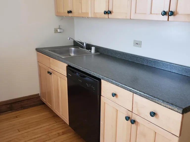 1637 N Drake Ave #2R — Photo 1