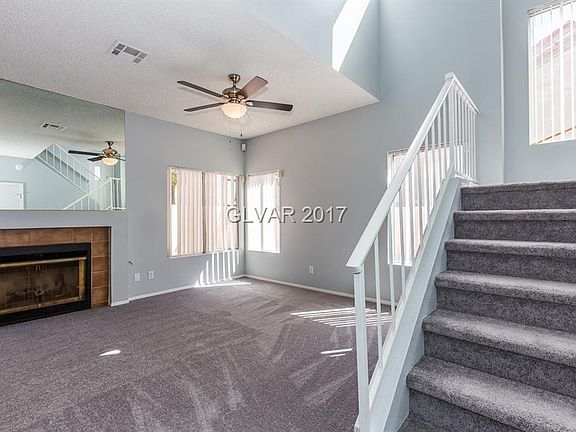 3rd image of 1729 Comstock Dr