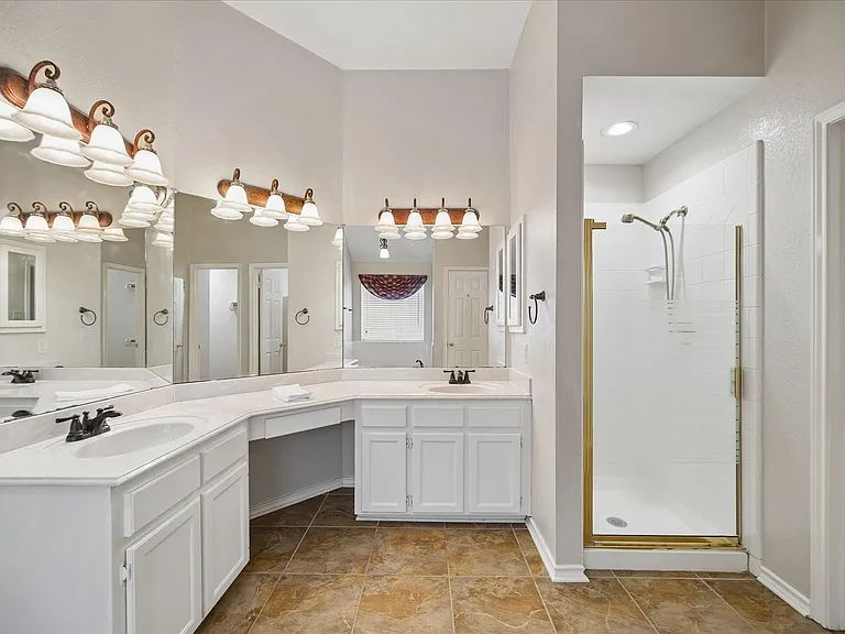 16715 Colony Terrace Dr — Photo 22