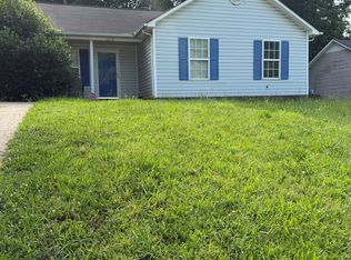1028 Capps Hollow Dr, Charlotte, NC 28216
