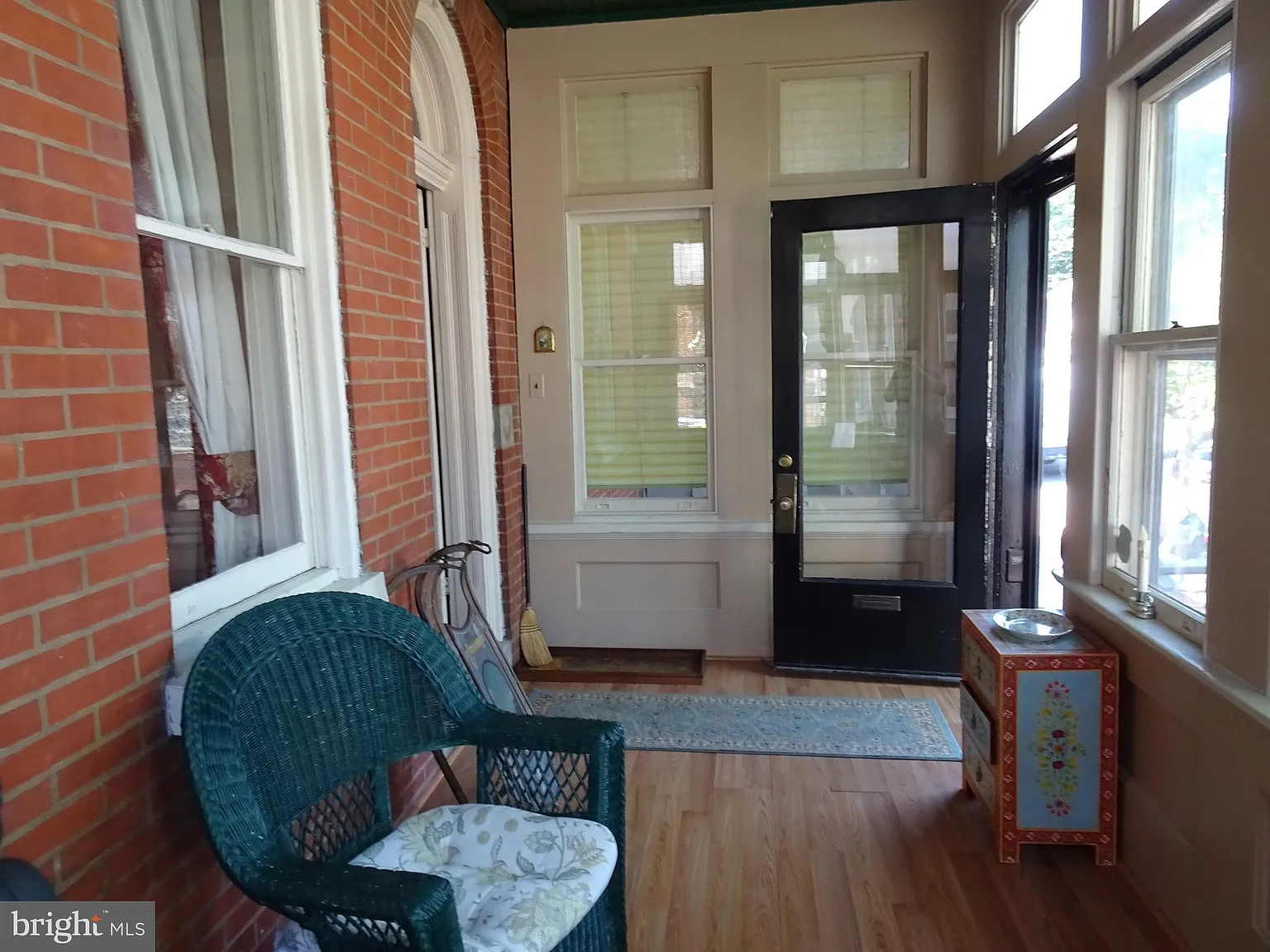 3 bed, 2475 sqft, $3,000 — Photo 3