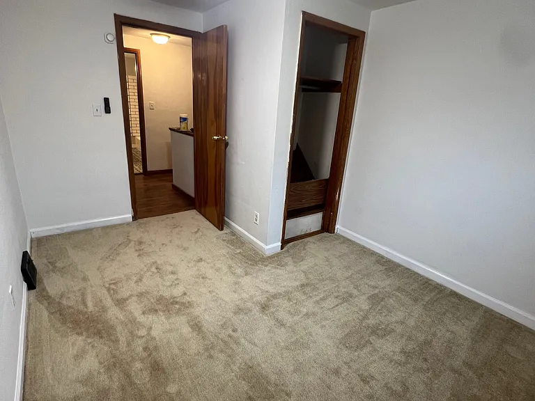 269 Universal Rd #MAIN — Photo 17