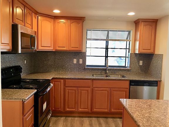 Newly Remodeled Kitchen