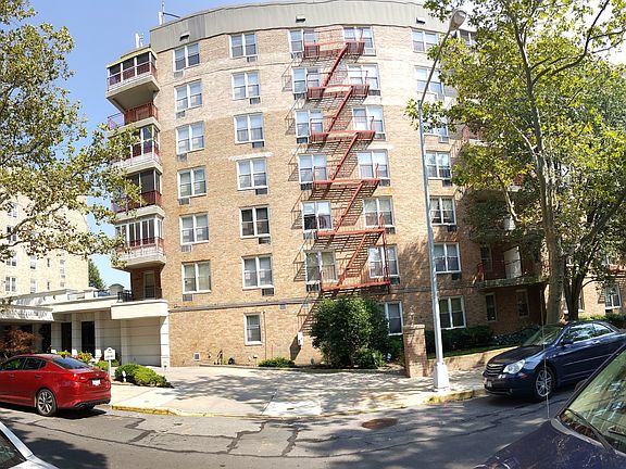 2nd image of 245-10 Grand Central Pkwy #1G