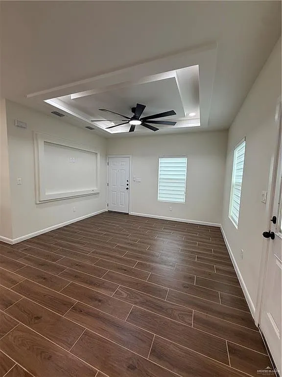 3 bed, 2.0 bath, 1050 sqft, $1,350 — Photo 4