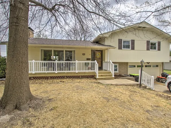 3224 Greenlake Dr, Decatur, IL 62521