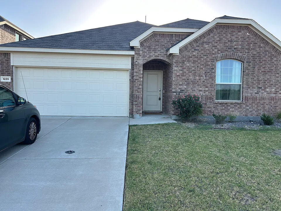 1220 Desert Willow Dr