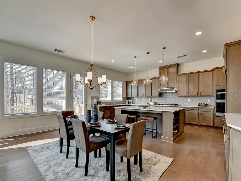 2406 Colliers Ln — Photo 7