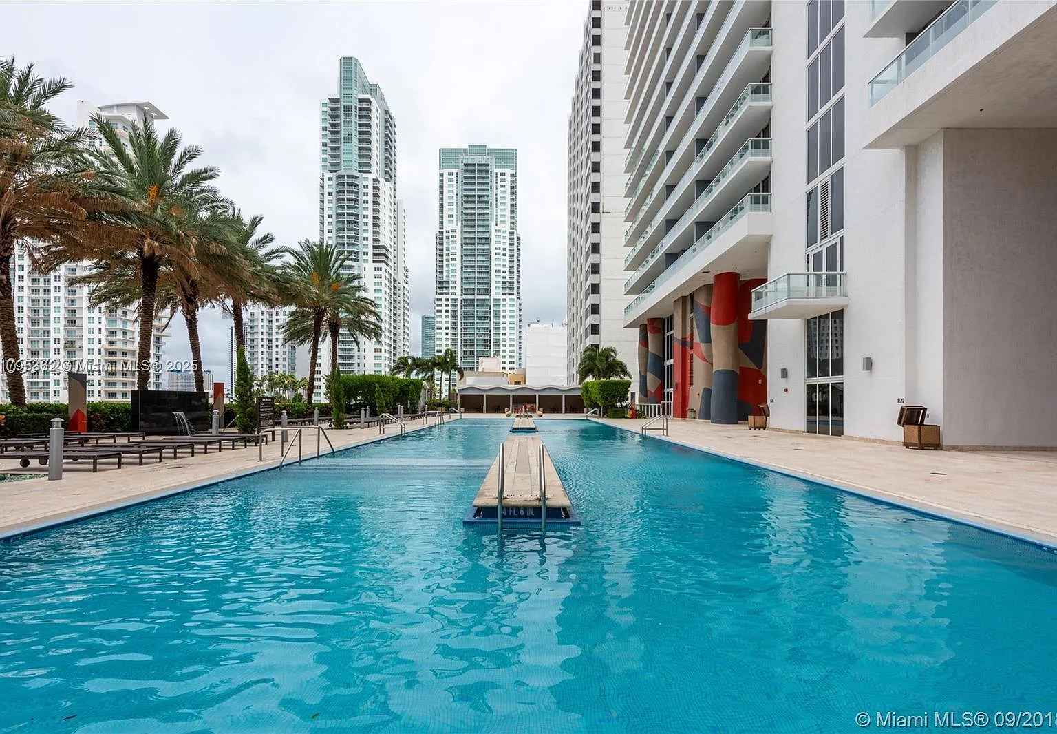 1 bed, 845 sqft, $3,250 — Photo 2
