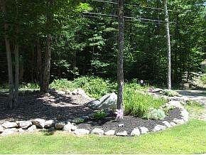 LOVELY SETTING CLOSE TO MTNS