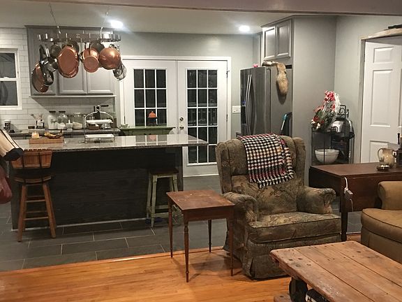 Living into kitchen