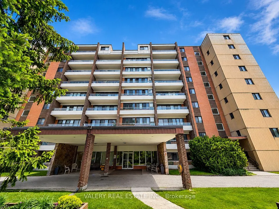 671 Woolwich St #803