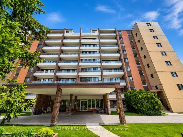671 Woolwich St, Guelph, ON
