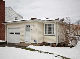 748 Melville St, Rochester, NY 14609