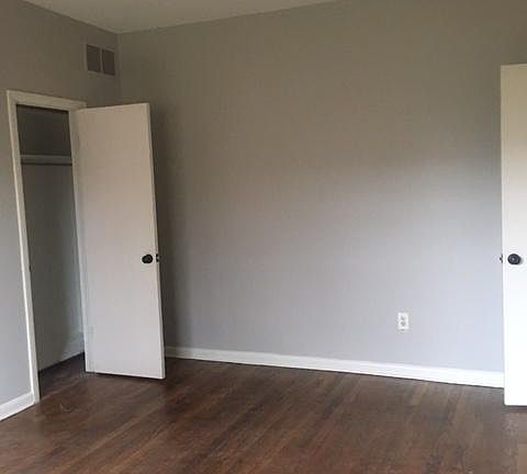 5th image of 801 S Yates Rd
