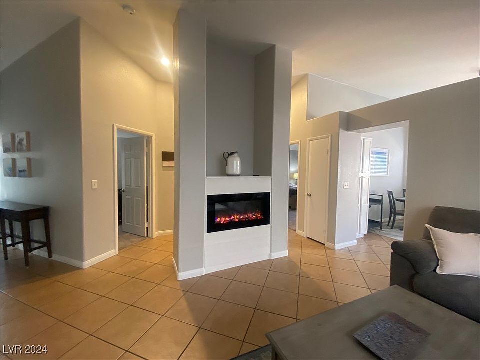 1st image of 5741 Royal Castle Ln