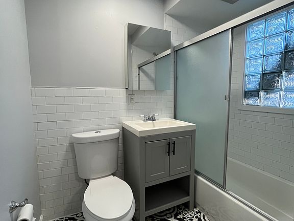 5th image of 311 Lafayette St Floor 2