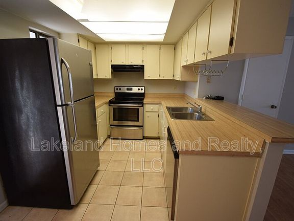 4th image of 450 Market Sq E