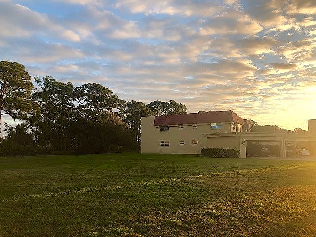 Sunrise over Sorrento Park! 