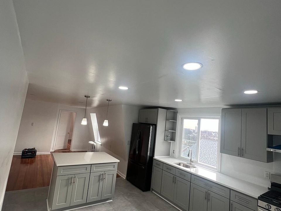 1st image of 225 Sommerville Pl APT 3