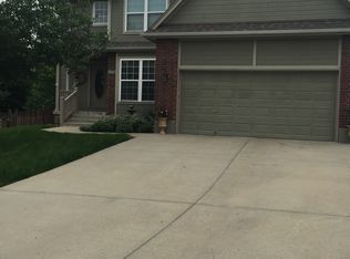 1712 Red Barn Rd, Raymore, MO 64083