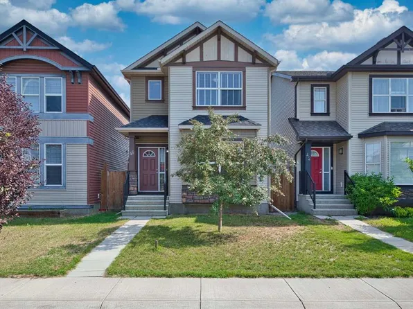 46 SW Autumn Cres SE, Calgary, AB T3M 0P5