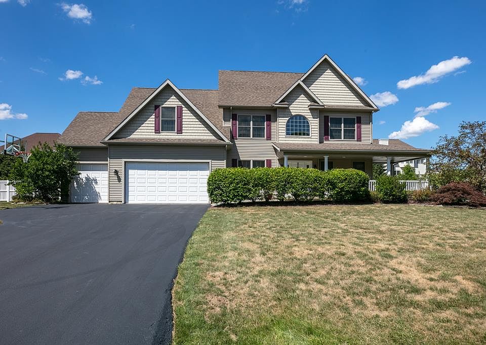 1st image of 312 Wexford Ln
