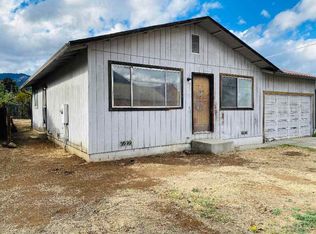 901 4th St, Yreka, CA 96097