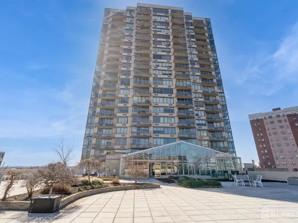 1 Spring St Unit 806, New Brunswick, NJ 08901