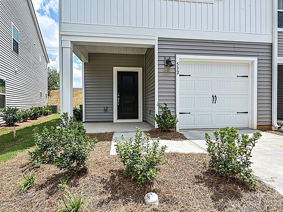 3rd image of 532 Tayberry Ln