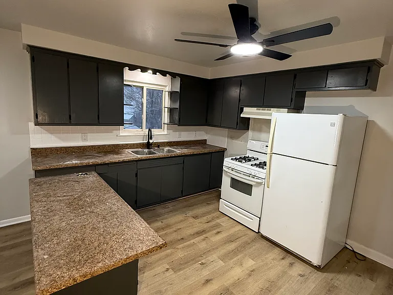 5274 Daleside Dr #2 — Photo 4