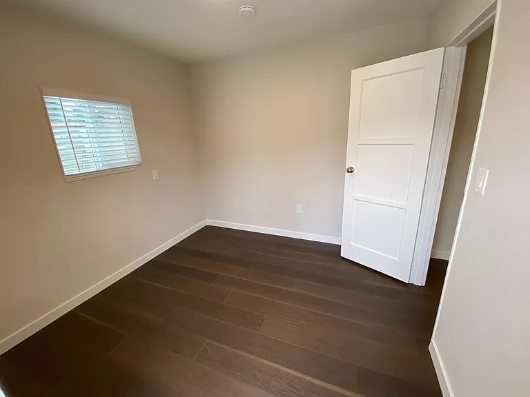 1318 Teri Ave — Photo 29