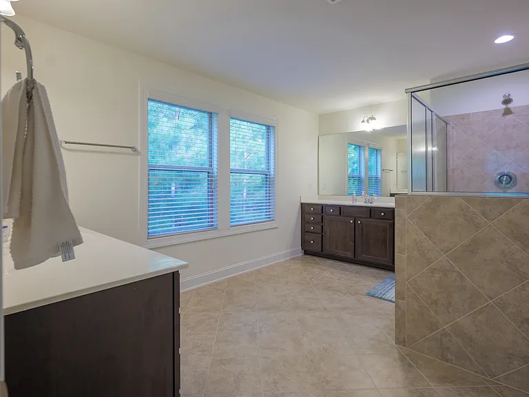 411 Alamosa Pl — Photo 21