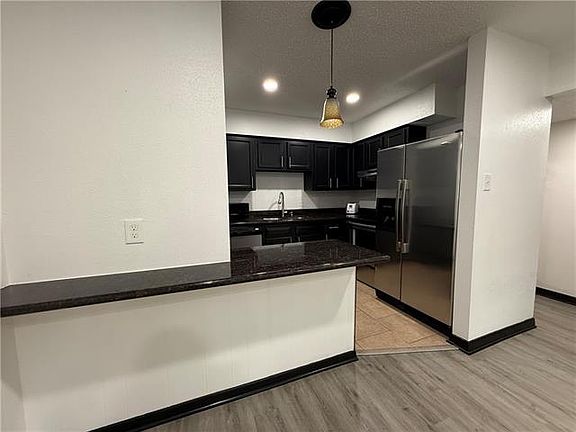 3rd image of 812 Martin Behrman Ave APT A