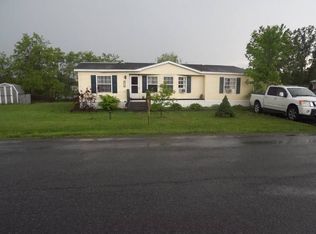 8 Knabner Rd, Mechanicville, NY 12118