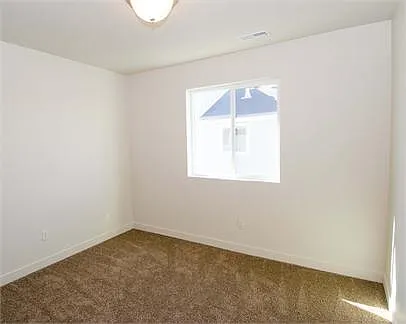 238 N 750 E — Photo 17