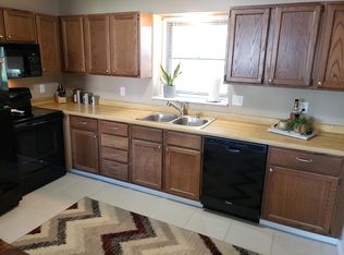 998 21st St SE, Rochester, MN 55904